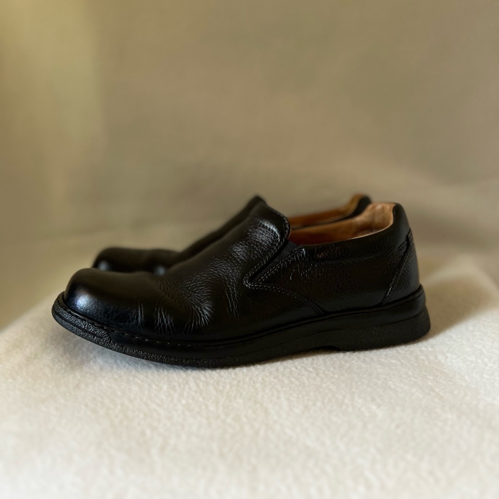 Clark’s Size 9M Men’s Leather Black Sip On Loafers - Picture 2 of 16